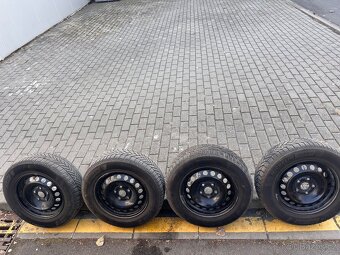 Škoda - kola R15 zimní pneu Michelin 5x112 - 7