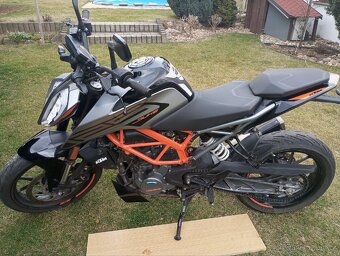 Moto - 7