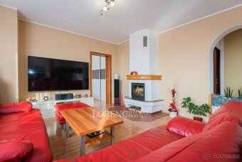 Prostorný dvougenerační rodinný dům s širokým využitím, 327 - 7