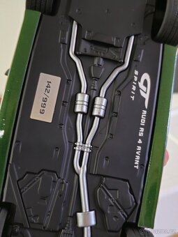 Audi RS4 Avant 1:18 GT Spirit - 7