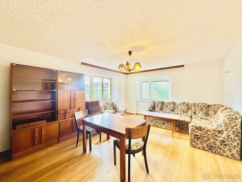 Prodej 1/2 rodinného domu 700 m2, pozemek 36 986 m2 - 7
