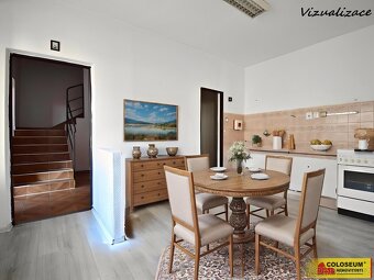 Komňa, RD 5+2, terasa, sklepy, garáž - rodinný dům - 7