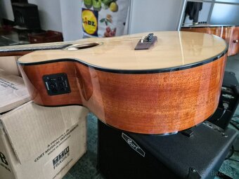 Ak.basa cort + kombo cort 40W - zánovní - 7