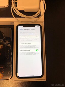 iPhone 11 + příslušenství - 7