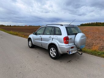 TOYOTA Rav4 2.0 D4D 4x4 - 7
