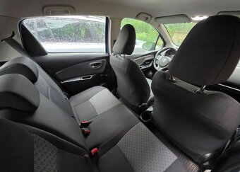 Toyota Yaris Hybrid 100 Life - 7