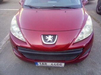 prodám Peugeot 207 SW 1.4 benzín r.2010 - 7