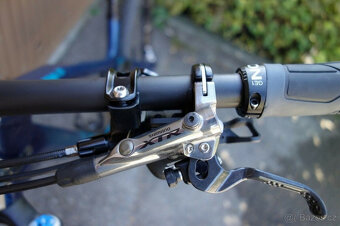 Canyon Spectral CF 9.0 SL Benzin, velikost M, kompletní Shim - 7