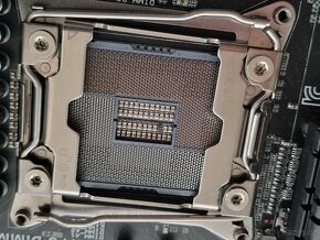 základní deska ASUS X99-DELUXE II Intel X99 LGA 2011-V3 - 7