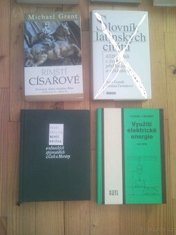 KNIHY HOBBY, ODBORNÉ -  různé žánry, většina zánovní - 7