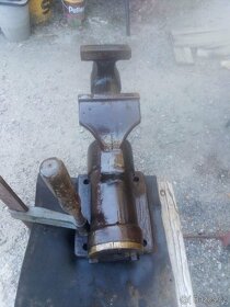 Sklíčidlo na soustruh a svěrák, bronz na obrábění, svěrák - 7