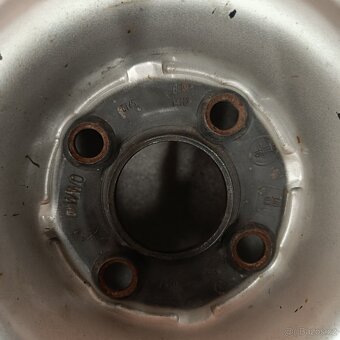 Ocelové disky Volkswagen 6Jx14'' , R14, 4x100 ET45 - 7