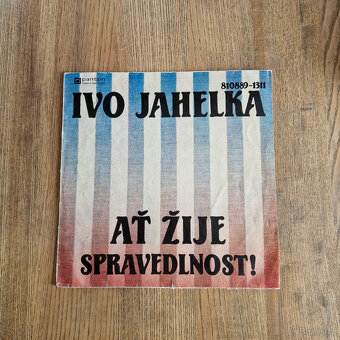 20x LP vinyl, české, různé žánry #1 - 7
