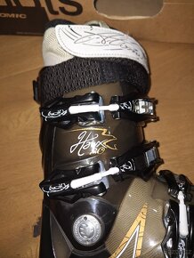 Nove damske Atomic lyzaky Hawk 80 vel. 25.5 - 7