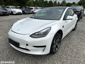 Tesla 3 Long Range  Faceliftová verze  03.2021 - 7