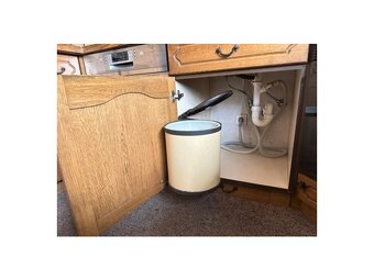 Dubová rustikální kuchyňská linka včetně spotřebičů,5045 - 7