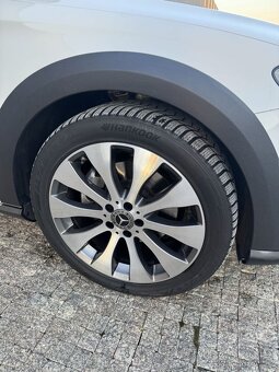 Mercedes Benz E-Class E220D 4matic Alltrain - 7