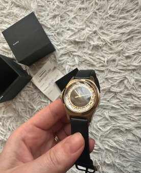 Luxusní damske hodinky Marc Jacobs - 7