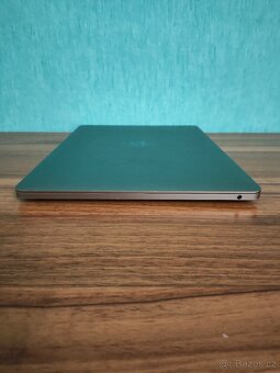 MacBook Pro 13 2020 | i5 • 8GB • 256GB - 7