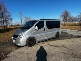 Opel Vivaro 2.0 - 7