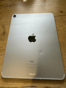iPad Air 256GB cellular 4. generace - barva šedá/stříbrná - 7