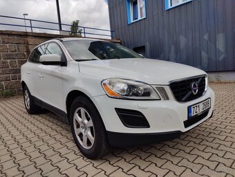 Volvo XC60 2,4 D AWD servis + pneu - 7