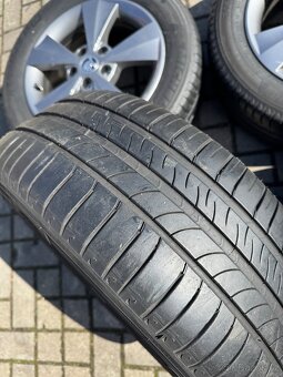 ORIGINÁL Alu Škoda Velorum R16, 5x112 - TOP STAV, LETNÍ PNEU - 7
