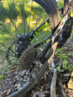 Celoodpružené kolo Specialized Status 1 - 7