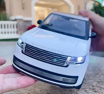 1:14 Range Land Rover SUV 2022 Modell Metall Sound Light - 7