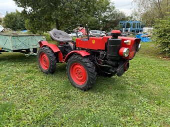 Malotraktor T4K 4x4 + sklápěcí přívěs - 7