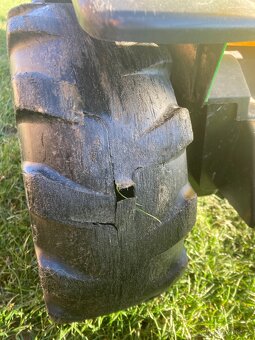 John Deere -Peg Pérego - 7