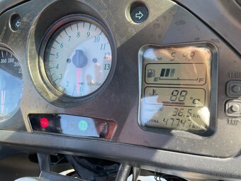 Honda Vfr 800 - 7
