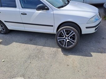 Škoda Octavia combi 1.6 mpi 165000 KM - 7