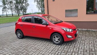 Hyundai i20, 1.2i / najeto 41 000 km 1.Majitel - 7