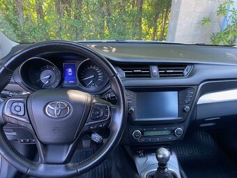 Prodám TOYOTA AVENSIS - 7