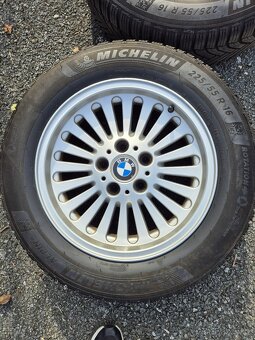 Prodám disky R16 BMW styling 33 + zimní pneu Continental - 7