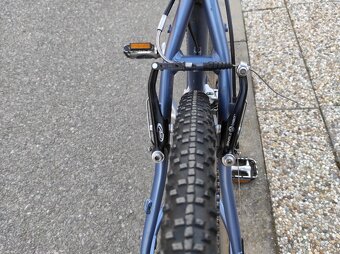 Jízdní kolo FELT - 7