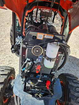 Malotraktor Avenger 26 4x4 s kabinou a klimatizaci - 7