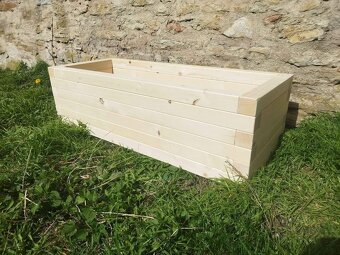 Vyvýšené záhony z masivu - 7