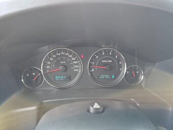 Jeep Commander 3.0CRD - 7