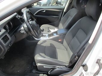 Volvo XC70 2,4D5 120KW Momentum Man. AWD 2012 DPH - 7