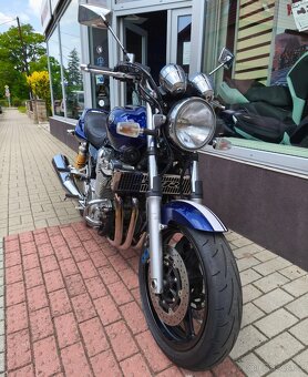 YAMAHA XJR1300 - 7