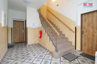 Pronájem bytu 1+kk, 37m², Hradec Králové, ul. Bratří Štefanů - 7