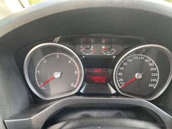 Ford Galaxy - 7