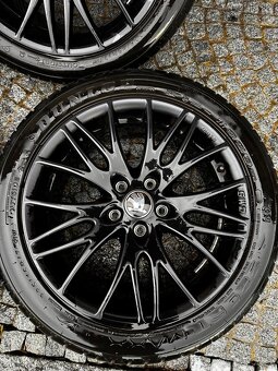 5x112 R17 225/45 - 7