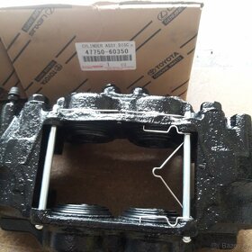 Přední brzdiče na Toyota LC 150 - 7