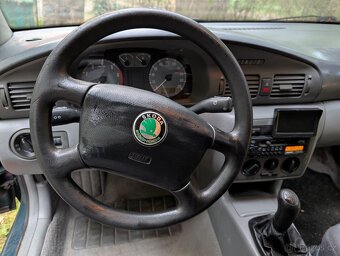 Škoda Octavia 1,6 LX - 7