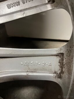 Originál bmw alu na zimních pneu - 7