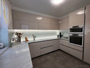 Kompletní realizace a rekonstrukce domů, bytů - 7