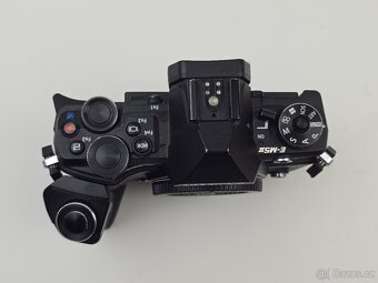 Profesionální sestava Olympus OM-D E-M5 - 7